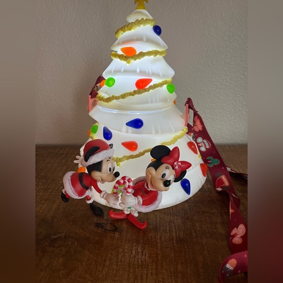 Disney parks holiday popcorn bucket ♥️💚 - Picture 2 of 6